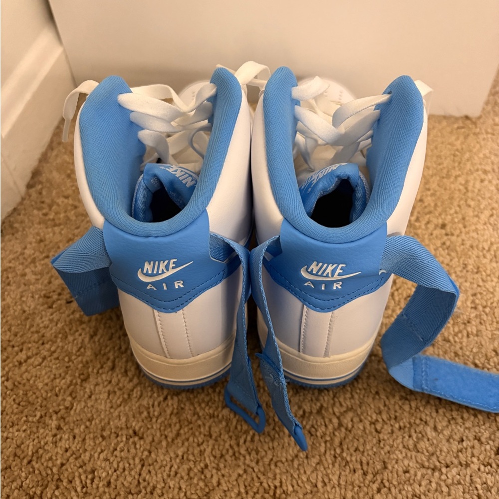 light blue and white nike air force 1 high tops with removable velcro strap - Picture 7 of 9